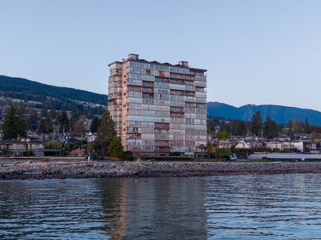 Condo in West Vancouver, British Columbia, Canada 2 - 17910444