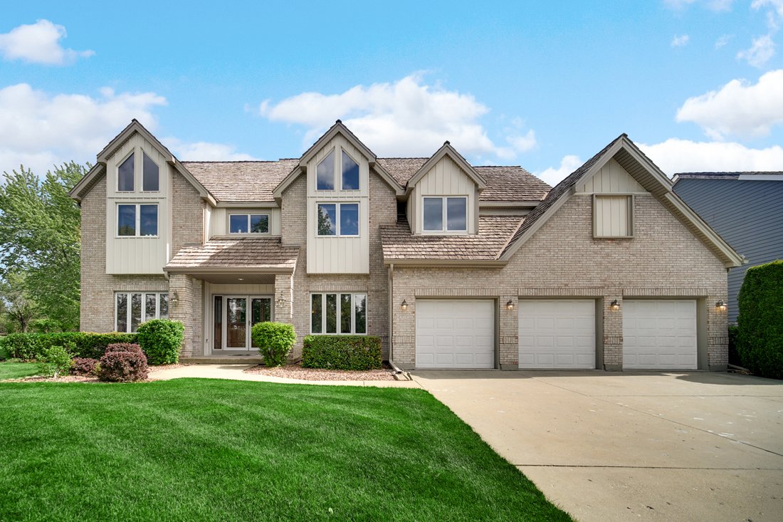 House in Grayslake, Illinois, United States 2 - 17906157