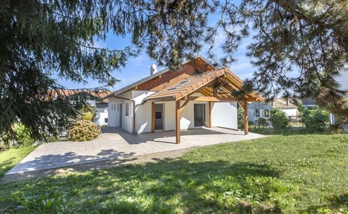 House in Evian-les-Bains, Auvergne-Rhône-Alpes, France 1