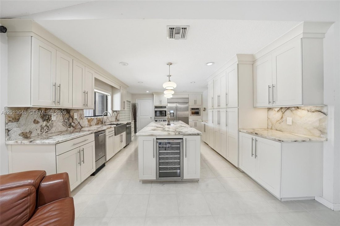House in Miami, Florida, United States 4 - 17909822