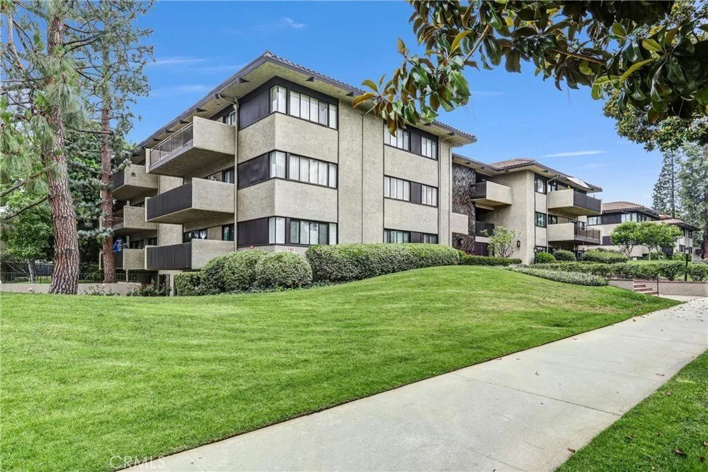 Condo in Altadena, California, United States 2 - 17910764
