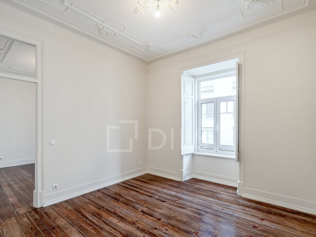 Apartment in Campo de Ourique, Lisbon, Portugal 2 - 17892420