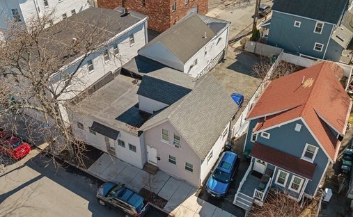 Somerville, Massachusetts, United States 1