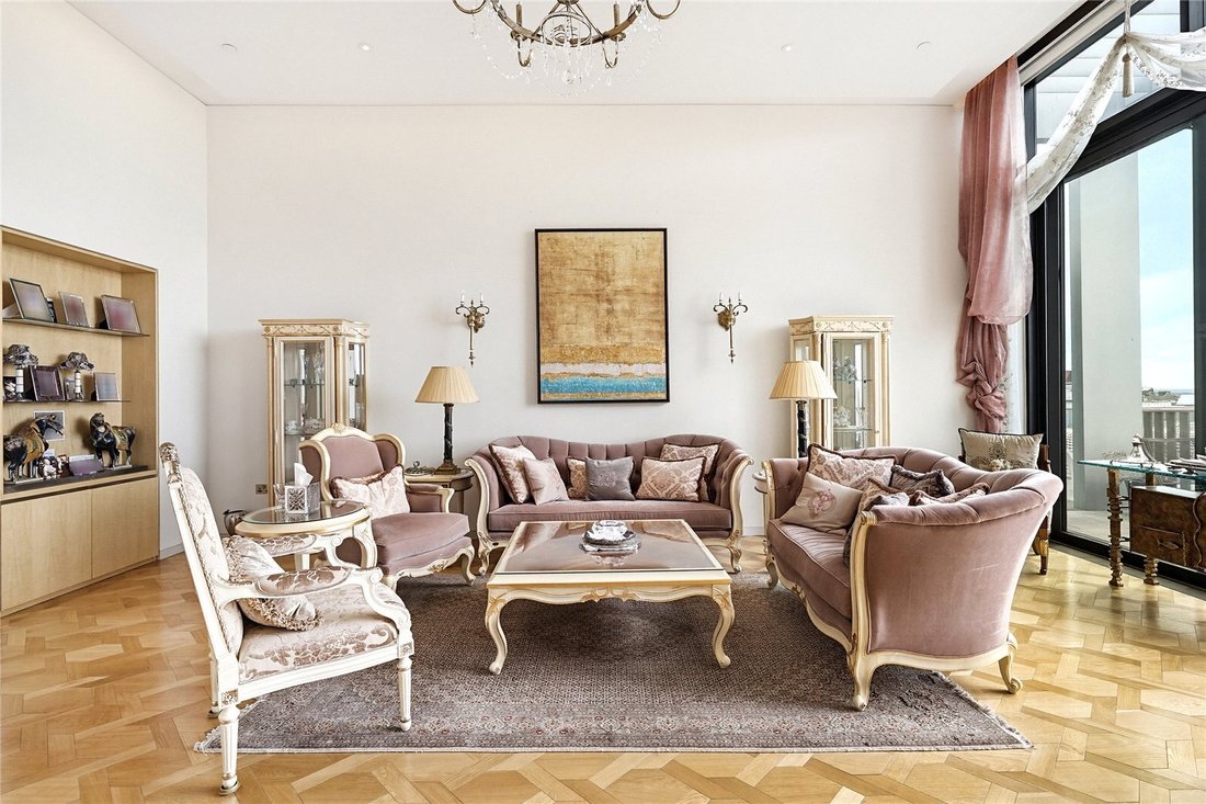 Apartment in Fitzrovia, Camden, England 3 - 17906821