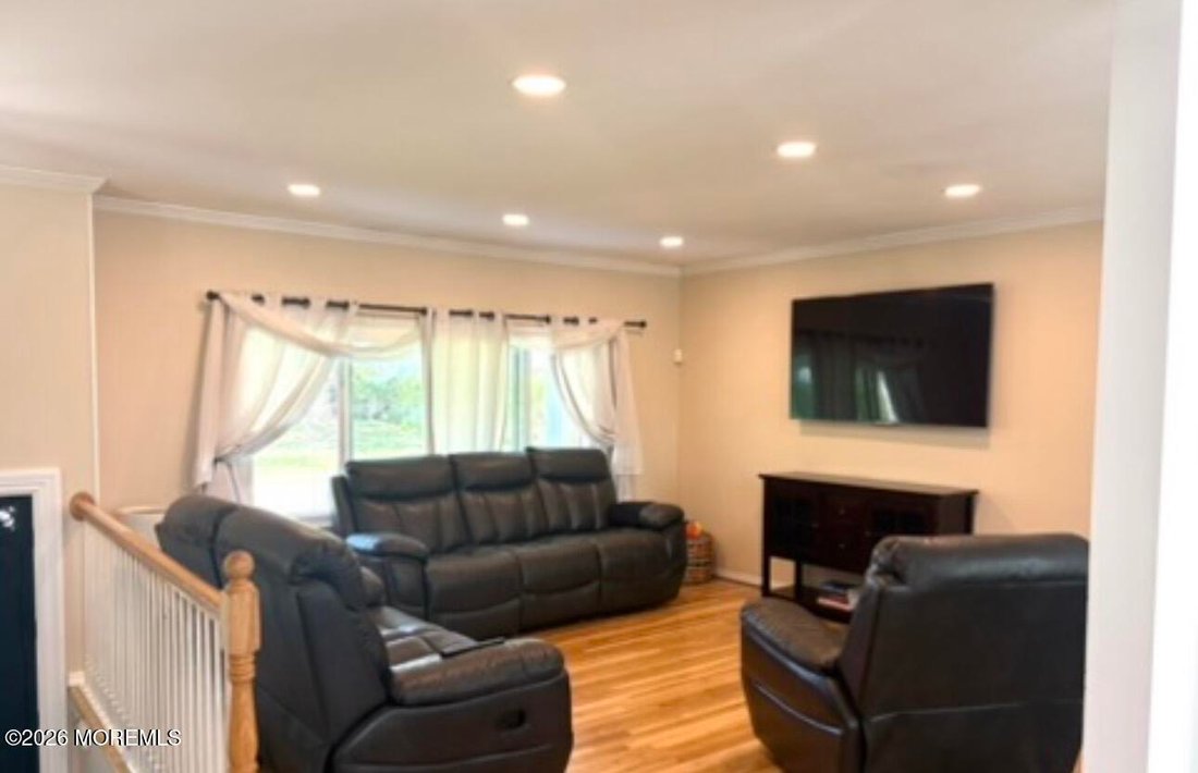 House in Manalapan Township, New Jersey, United States 5 - 17908898