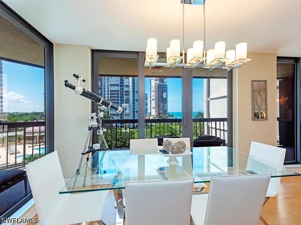 Condo in Naples, Florida, United States 2 - 17909078