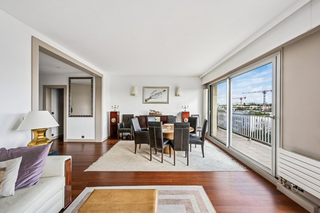 Apartment in Saint James-Général Koenig, Neuilly-sur-Seine, France 3 - 17907505