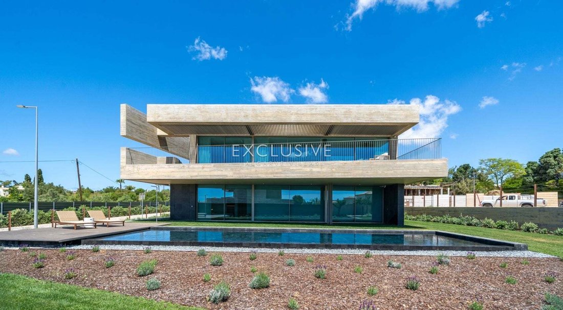 Villa in Praia da Luz, Algarve, Portugal 1 - 12915233