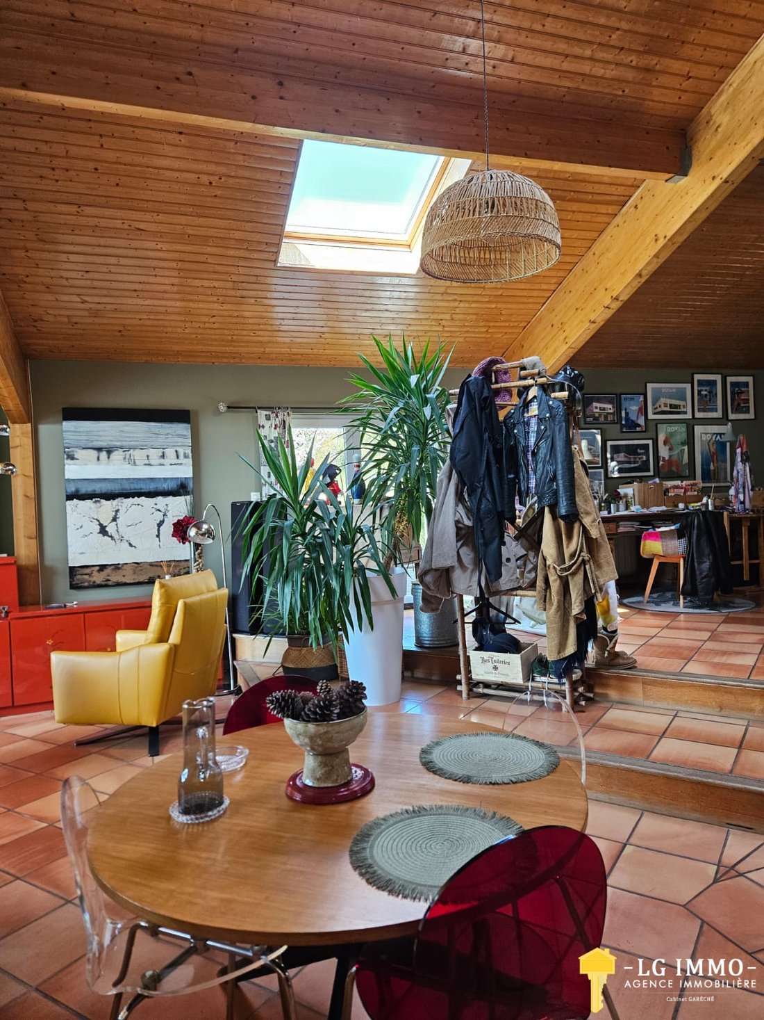 House in Saint-Dizant-du-Gua, Nouvelle-Aquitaine, France 5 - 17907173