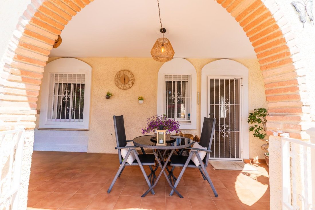 Villa in Santa Pola, Valencian Community, Spain 4 - 17905375