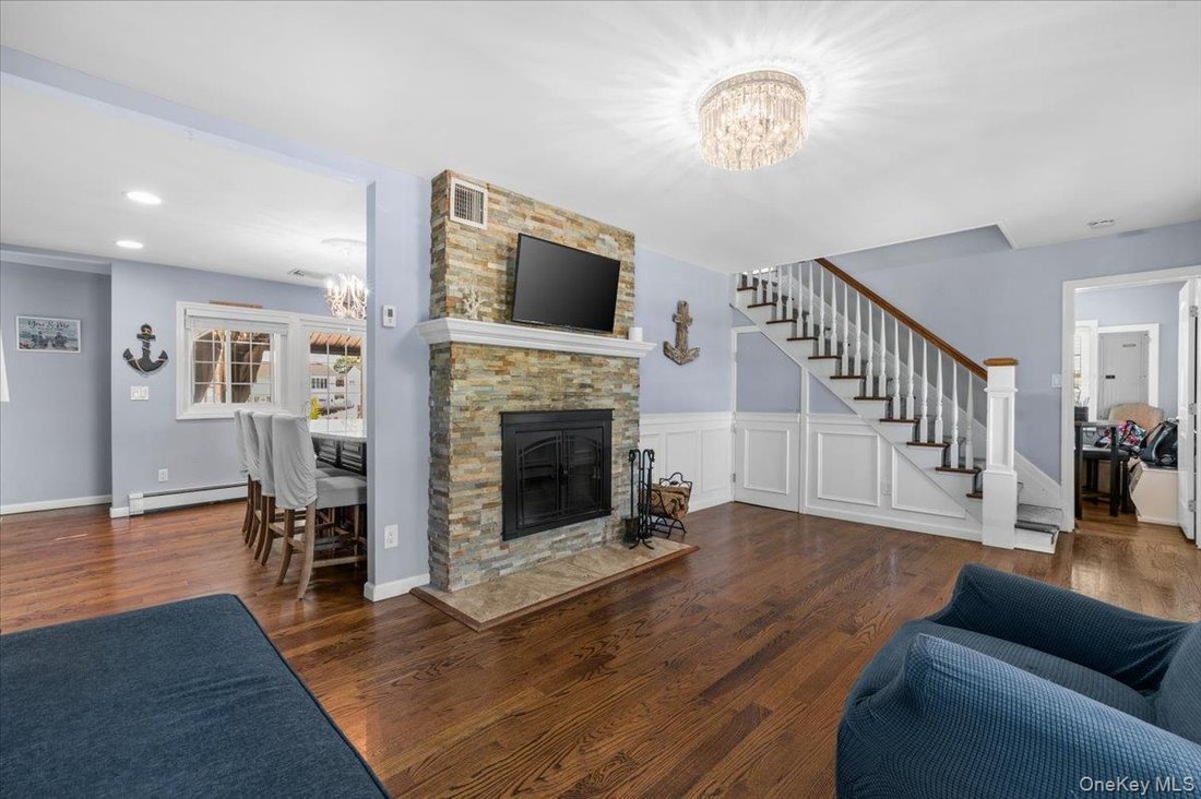 House in Wantagh, New York, United States 5 - 17909791