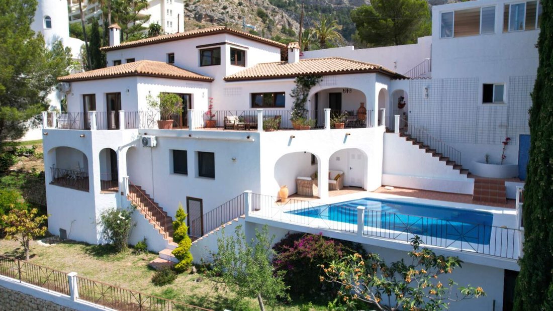 Villa in Altea, Valencian Community, Spain 1 - 17908185