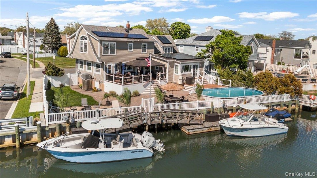 House in Wantagh, New York, United States 1 - 17909791