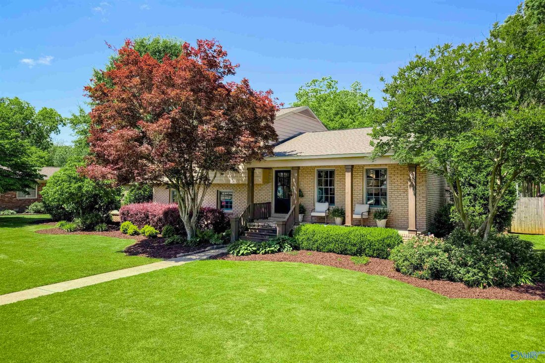 House in Decatur, Alabama, United States 1 - 17909221