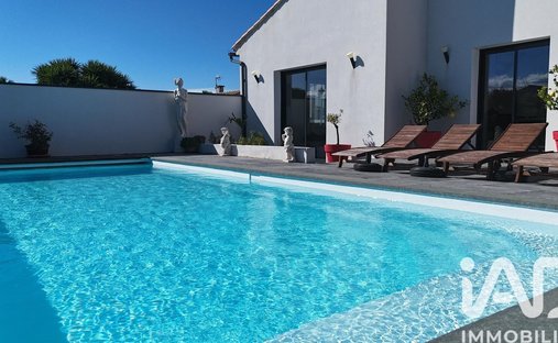 House in Portiragnes, Occitania, France 1