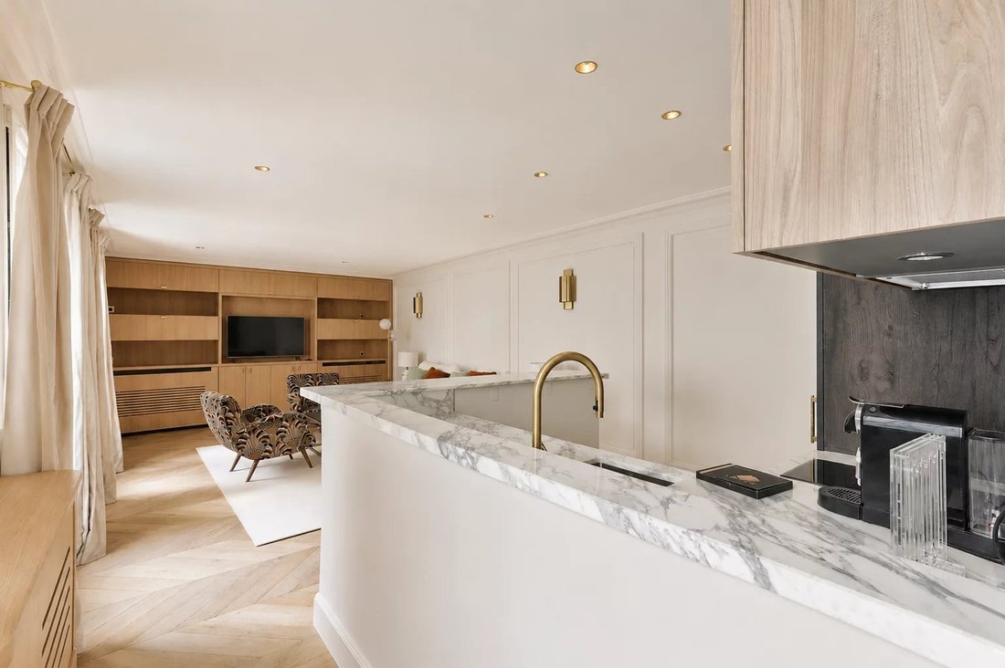 Apartment in Monnaie, Paris 6e Arrondissement, Paris 4 - 17146612