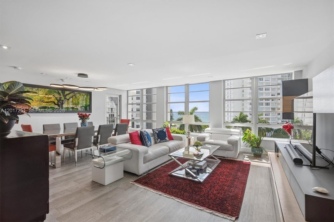 Condo in Miami Beach, Florida, United States 5 - 17909807