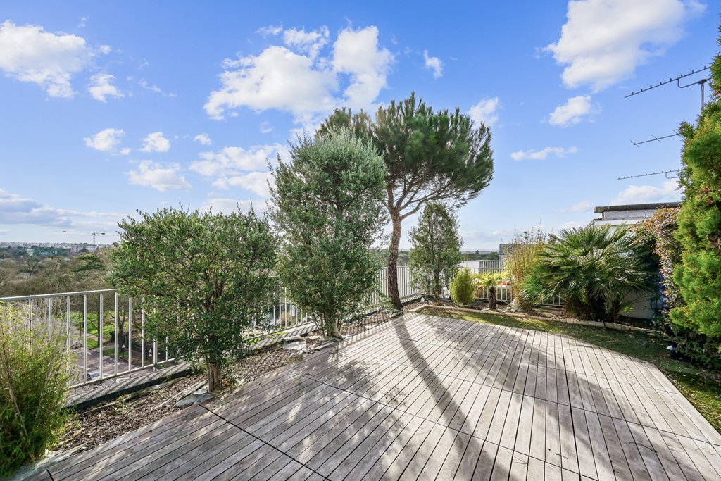 Apartment in Saint James-Général Koenig, Neuilly-sur-Seine, France 1 - 17907505