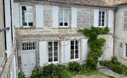 House in Saint Ausone-Saint Martin-Saint Gelais, Angoulême, France 1
