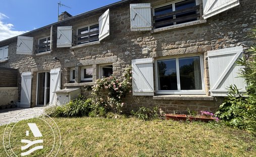 House in Locmariaquer, Brittany, France 1