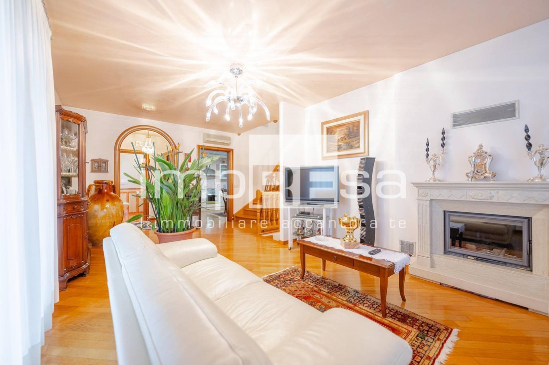 Villa in Jesolo Town, Jesolo, Veneto 1 - 17911898