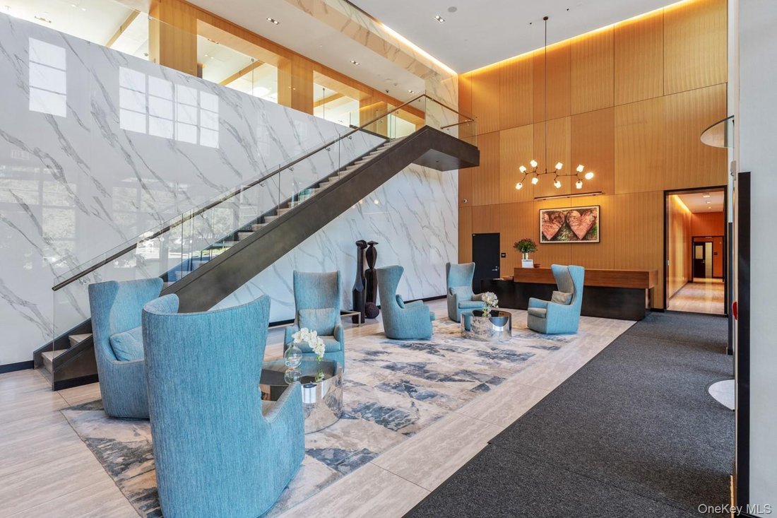 Condo in Glen Cove, New York, United States 2 - 17909772