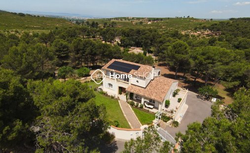 Villa in Jas de Rhodes-Grande Colle, Les Pennes-Mirabeau, France 1