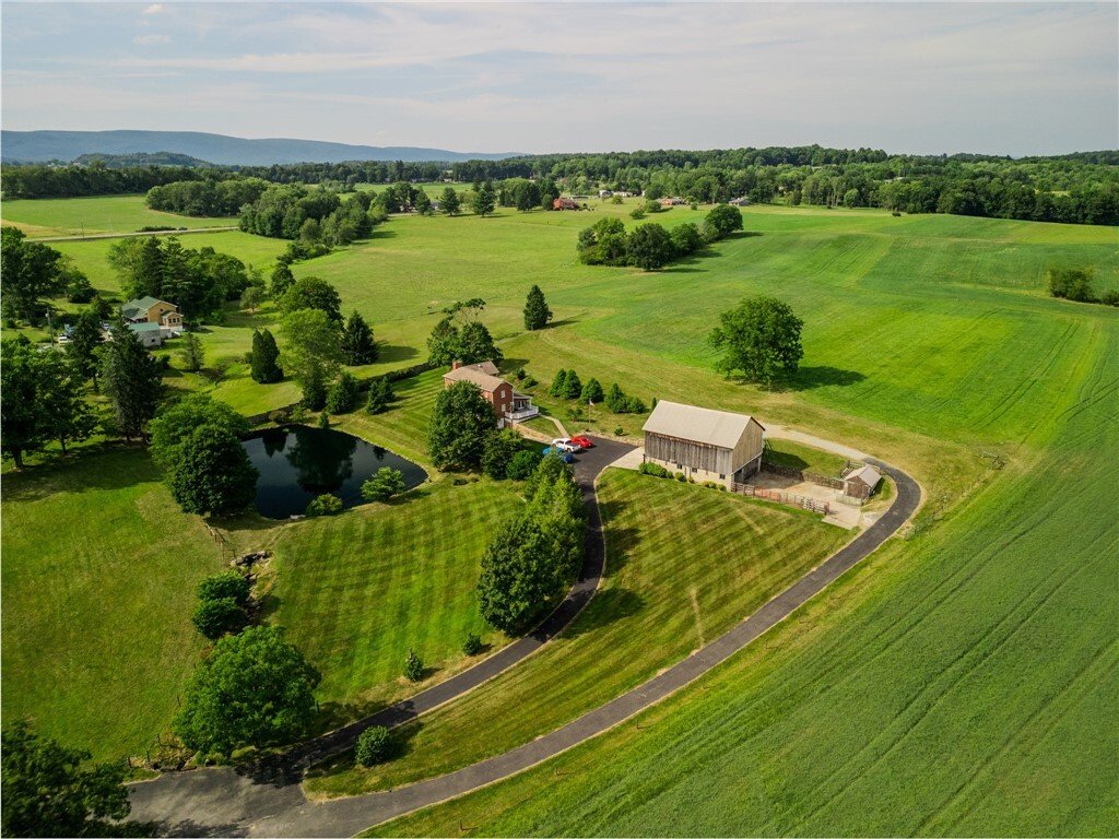 House in Ligonier, Pennsylvania, United States 1 - 17908498