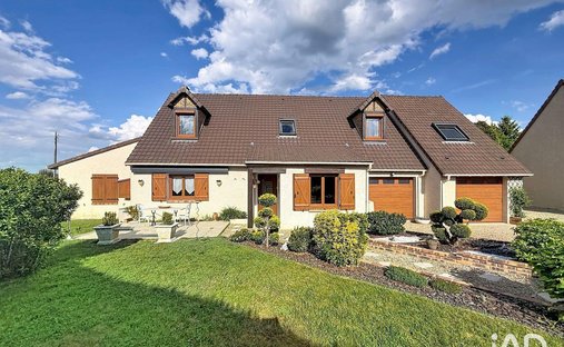 House in Adainville, Ile-de-France, France 1
