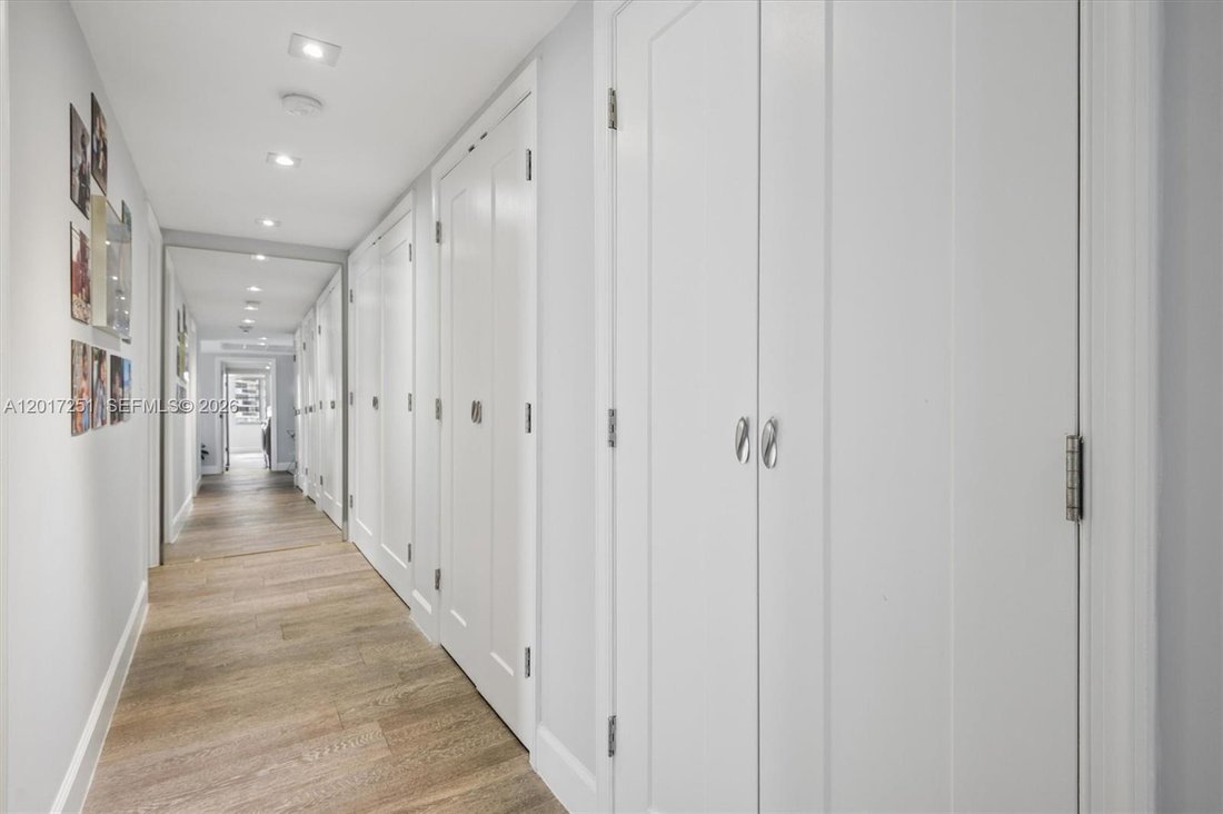 Condo in Miami Beach, Florida, United States 3 - 17909807