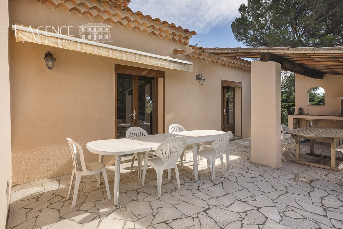 House in Le Tholonet, Provence-Alpes-Côte d'Azur, France 2 - 17912391
