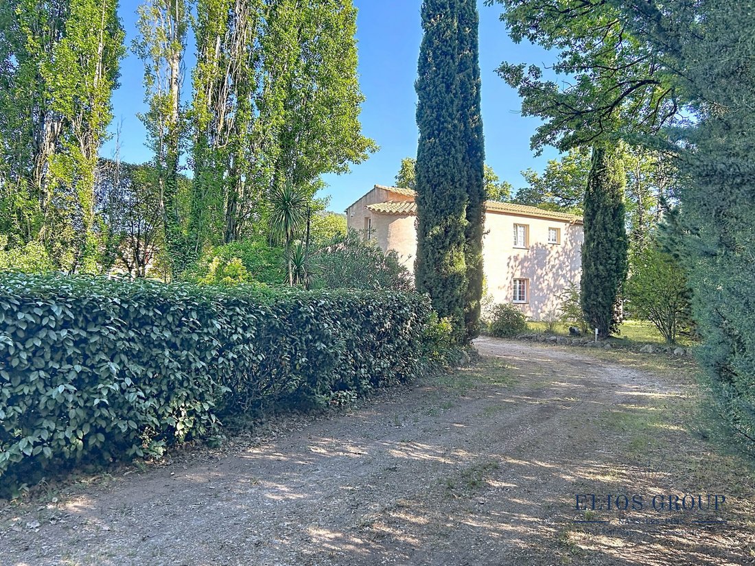 Country House in Forcalqueiret, Provence-Alpes-Côte d'Azur, France 1 - 17912365