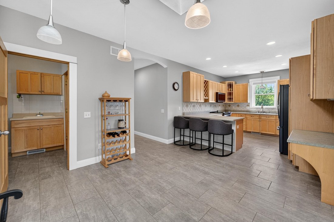 House in Mount Horeb, Wisconsin, United States 3 - 17908909