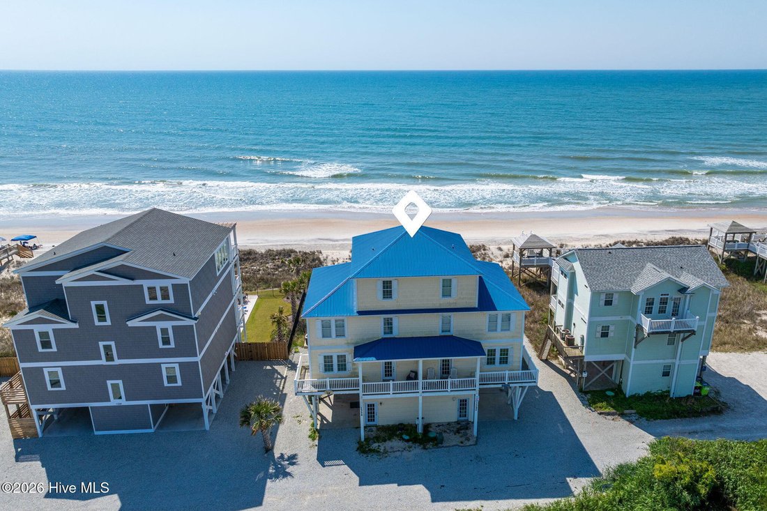 Townhouse in North Topsail Beach, North Carolina, United States 1 - 17909717