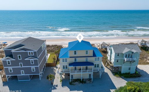 Townhouse in North Topsail Beach, North Carolina, United States 1