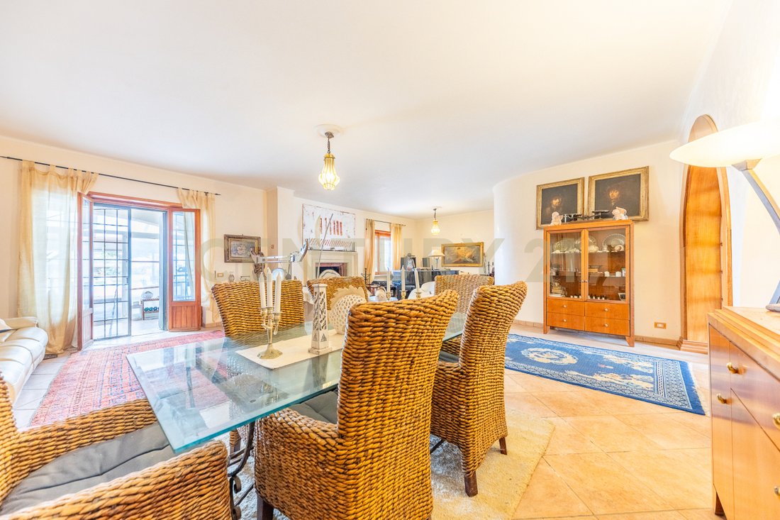 Villa in New Florida, Ardea, Lazio 3 - 17909052