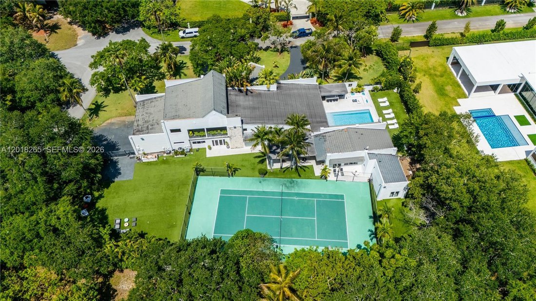 House in Miami, Florida, United States 2 - 17909835