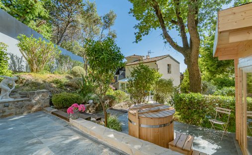 Villa à Collines, Le Cannet, France 1