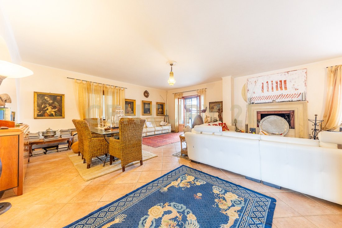 Villa in New Florida, Ardea, Lazio 2 - 17909052
