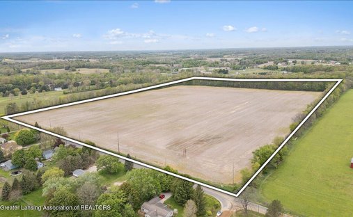 Land in Windsor charter Township, Michigan, United States 1