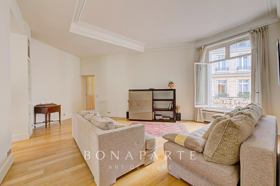 Apartment in Parc Monceau, Paris 8e Arrondissement, Paris 4 - 17908071