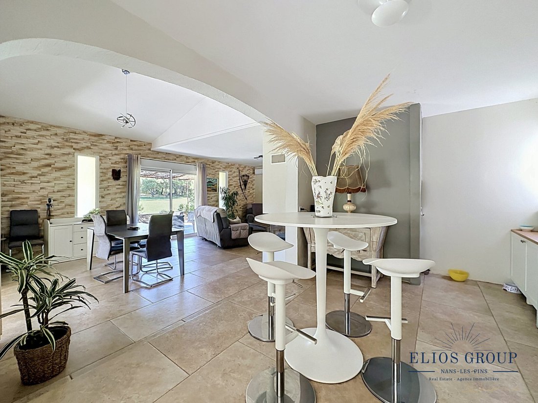 Country House in Besse-sur-Issole, Provence-Alpes-Côte d'Azur, France 5 - 17912383