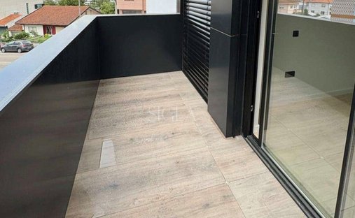 Apartment in Gondomar (Sao Cosme), Valbom e Jovim, Porto District, Portugal 1