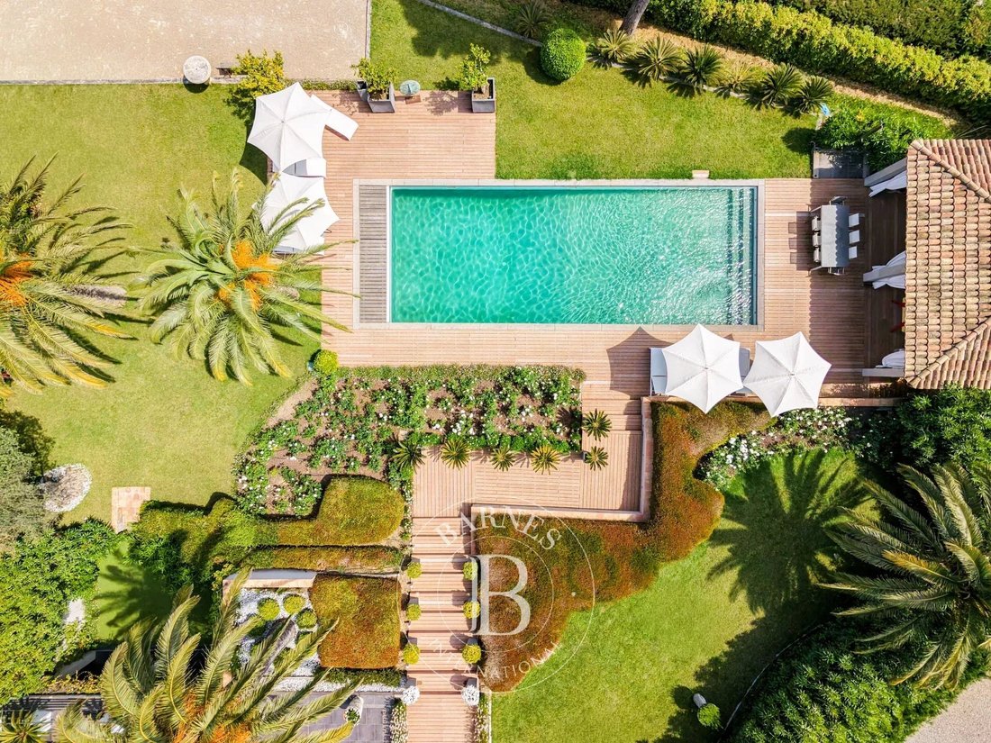 Villa in Grimaud, Provence-Alpes-Côte d'Azur, France 3 - 17906836