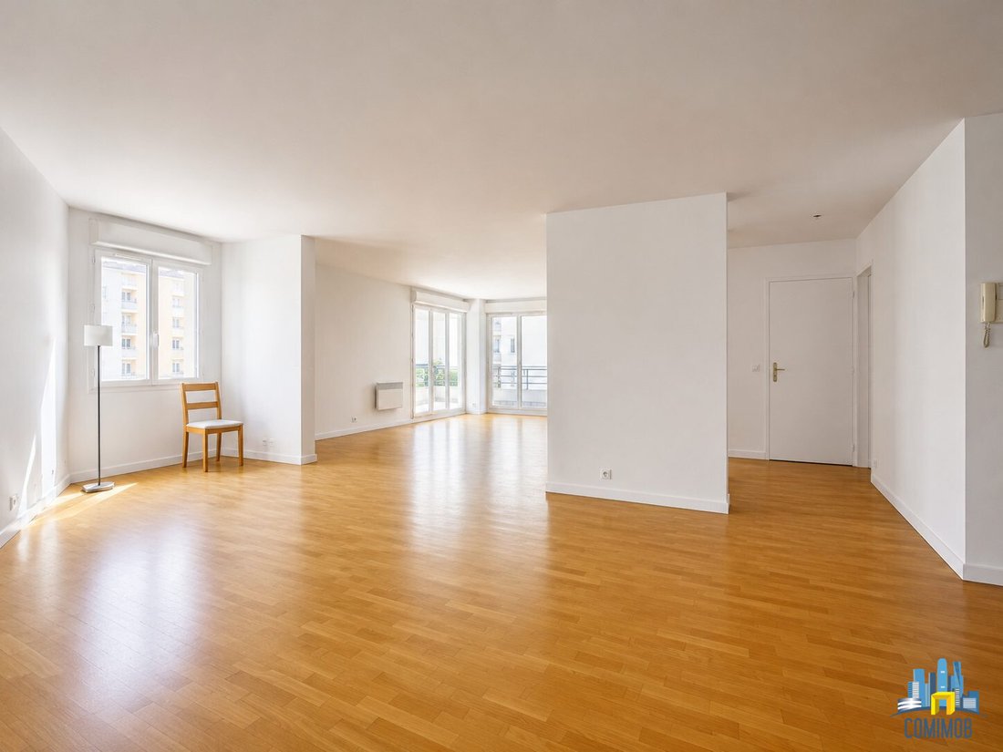Apartment in Hôtel de Ville, Courbevoie, France 1 - 17912244