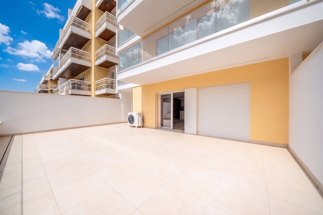 Apartment in Carcavelos e Parede, Lisbon, Portugal 5 - 17907753