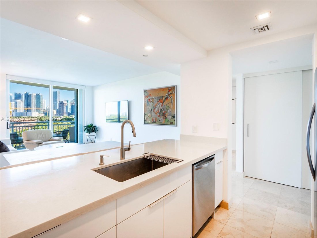 Condo in Miami, Florida, United States 1 - 17907596
