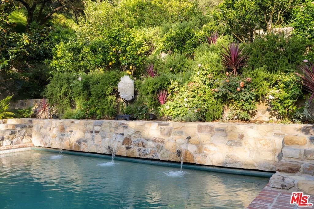House in Los Angeles, California, United States 5 - 17909308