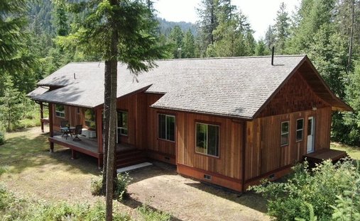 House in Kettle Falls, Washington, United States 1