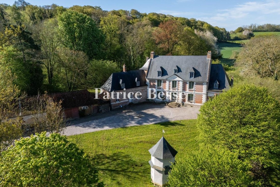 Castle in Abbeville, Hauts-de-France, France 1 - 17910838